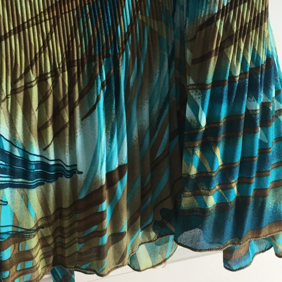 VIOLIN Woman’s Accordion Pleated Pullover Blouse 2X - Picture 10 of 16